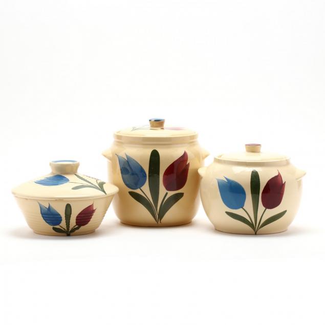 three-pieces-of-watt-pottery-tulip-pattern