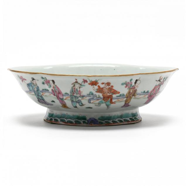 a-chinese-porcelain-rose-mandarin-serving-bowl