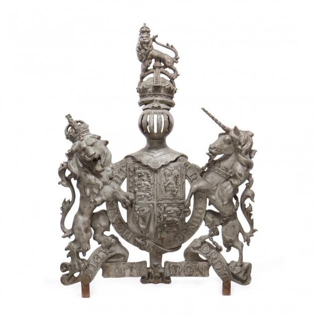 cast-iron-british-royal-warrant-with-monarch-s-coat-of-arms