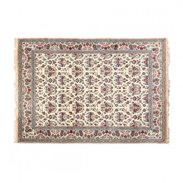 sarouk-room-size-carpet