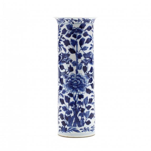 a-chinese-kangxi-style-blue-and-white-spill-vase