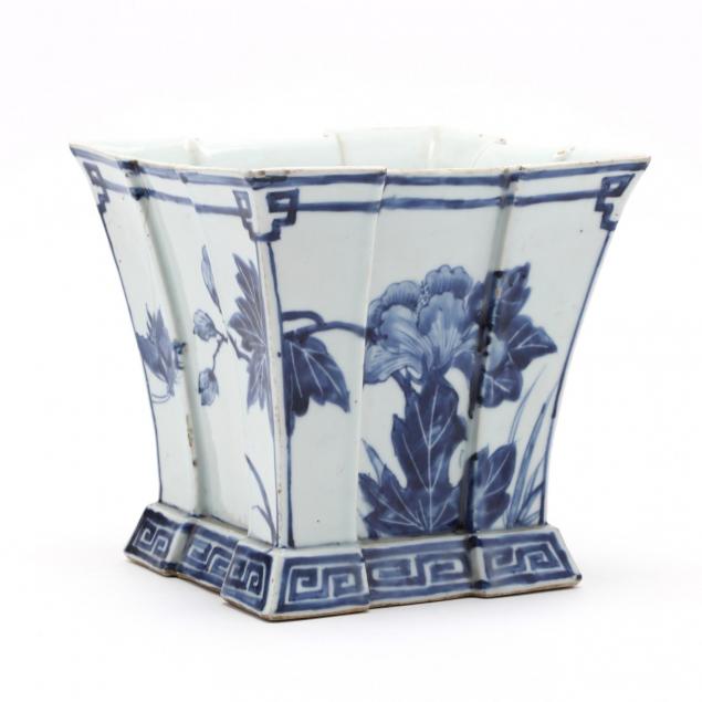 an-antique-chinese-porcelain-cache-pot