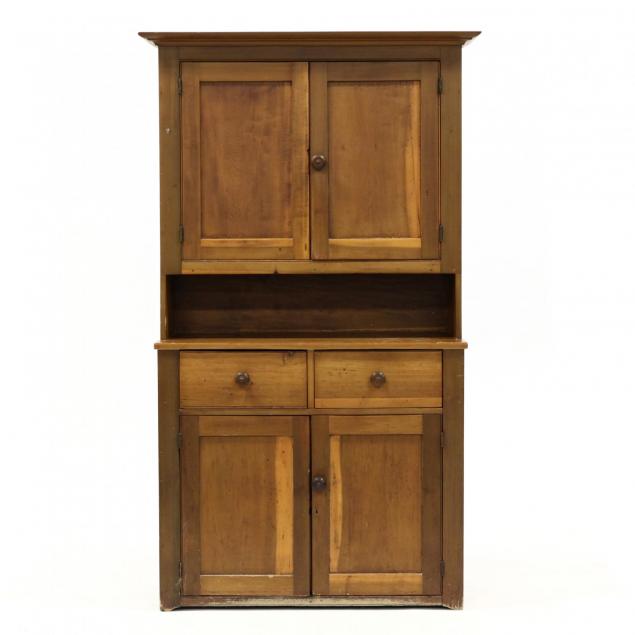 mid-atlantic-stepback-flat-wall-cupboard