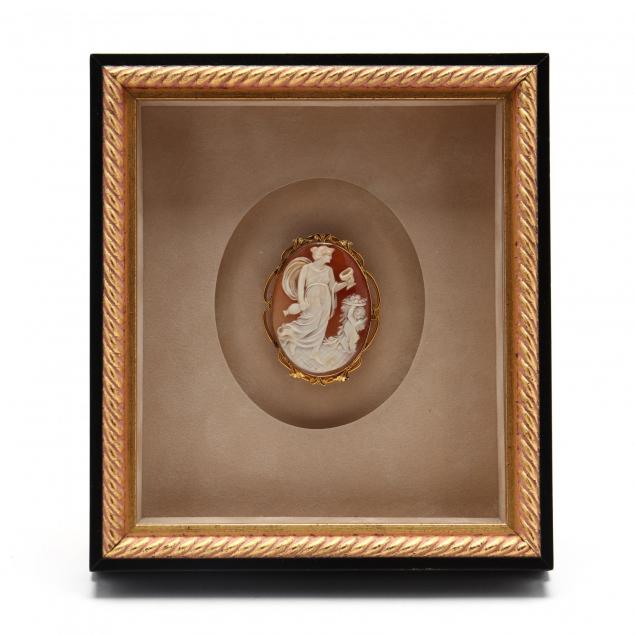 framed-14kt-gold-cameo-brooch