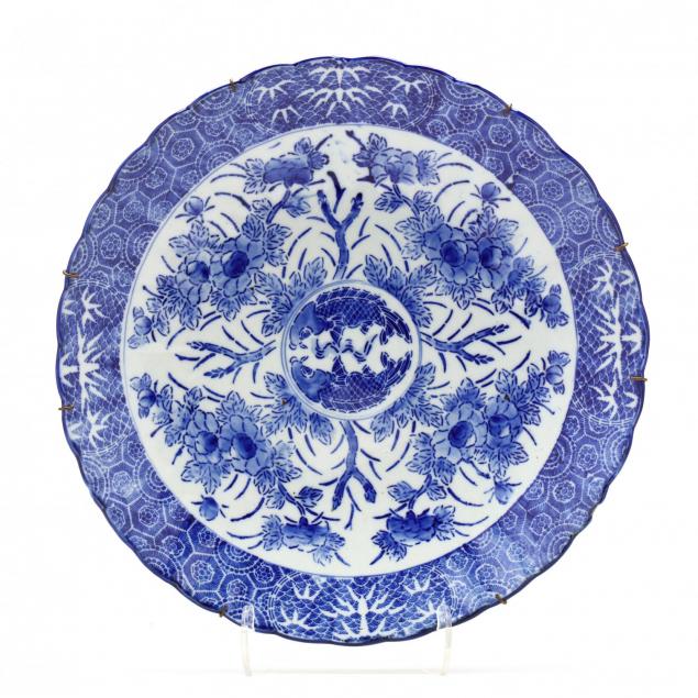 a-chinese-blue-and-white-porcelain-platter