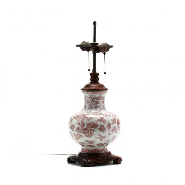 a-chinese-dragon-vase-lamp