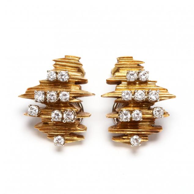 18kt-gold-and-diamond-ear-clips-gubelin