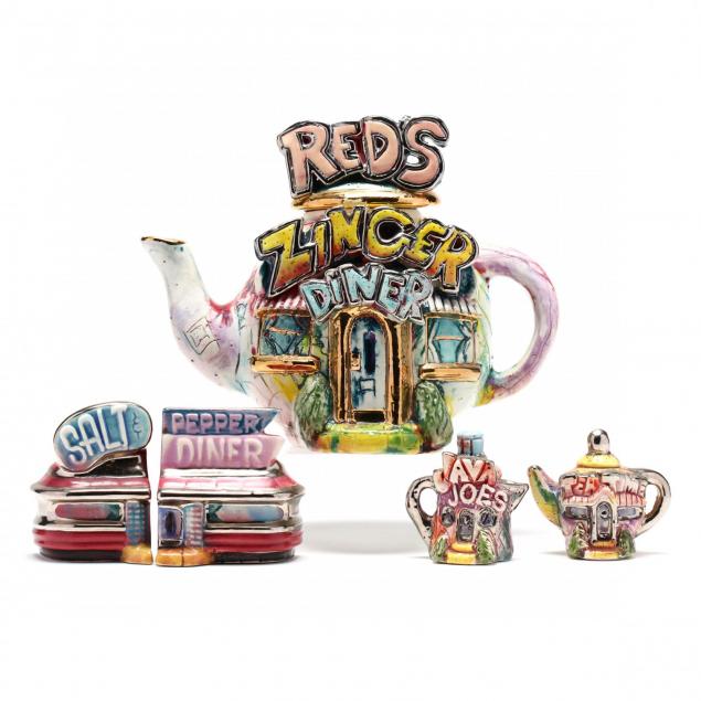 jerry-berta-mi-ceramic-teapot-and-shakers