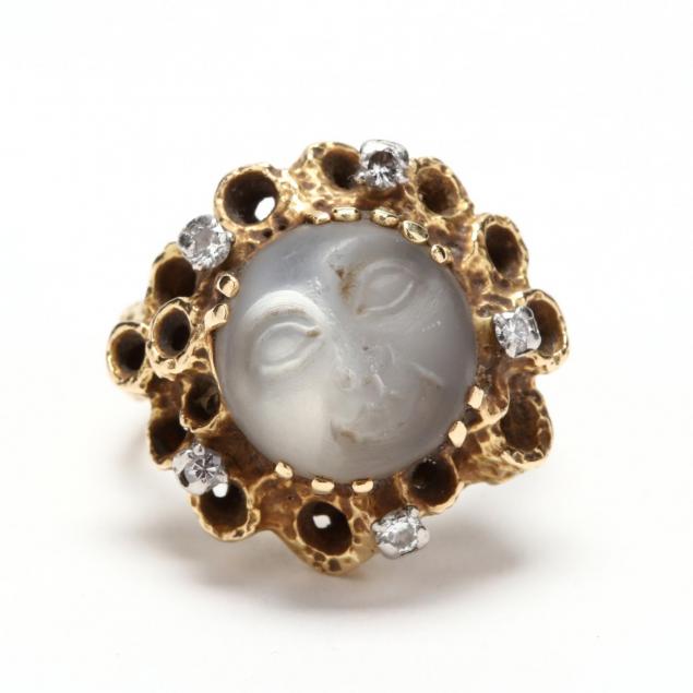 18kt-gold-carved-rock-crystal-and-diamond-ring