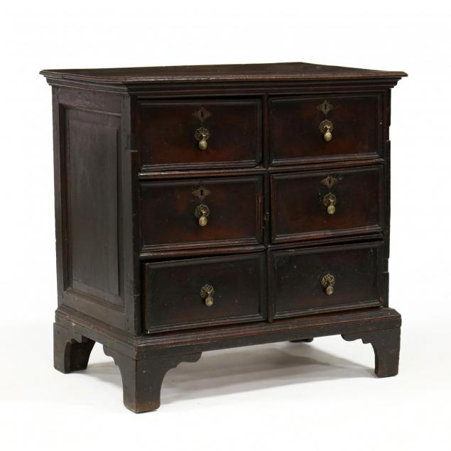 william-and-mary-chest-of-drawers