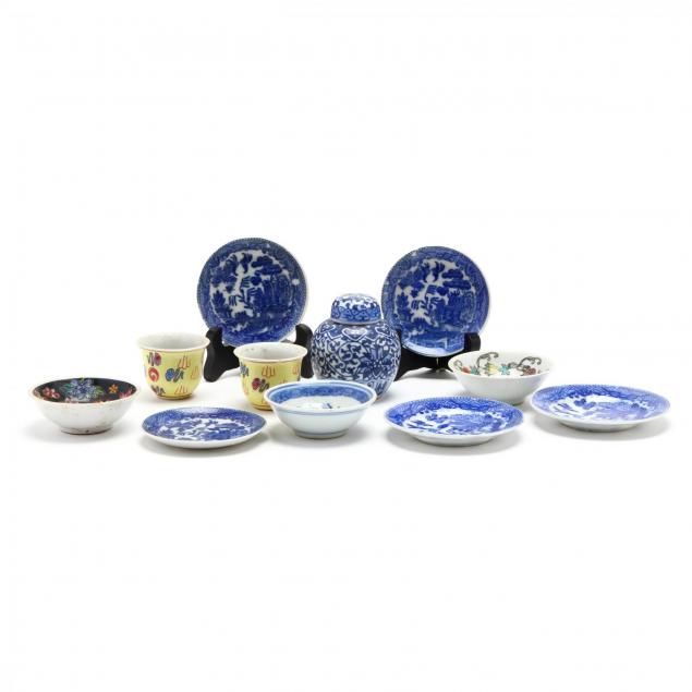 eleven-pieces-of-miniature-chinese-porcelain