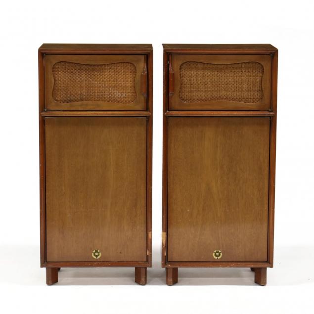 hickory-pair-of-mid-century-modern-night-stands