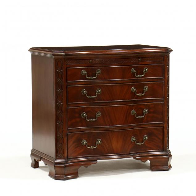 chippendale-style-serpentine-front-chest-of-drawers
