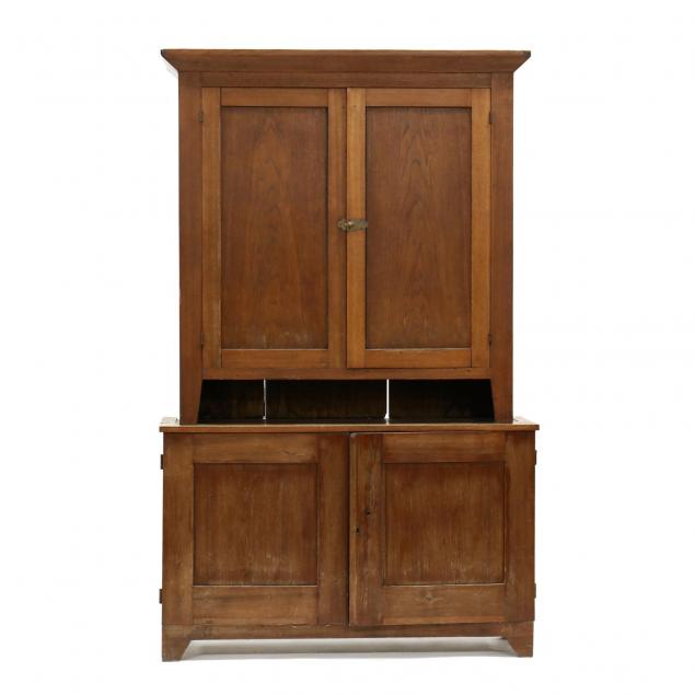 southern-step-back-flat-wall-cupboard