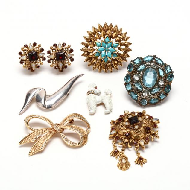 group-of-vintage-signed-costume-brooches-and-earrings