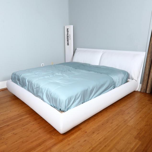 bontempi-king-size-white-leather-platform-bed