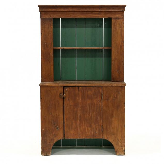 southern-step-back-flat-wall-cupboard