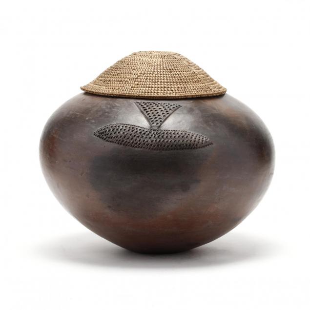 zulu-decorated-pottery-vessel-jabu-nala