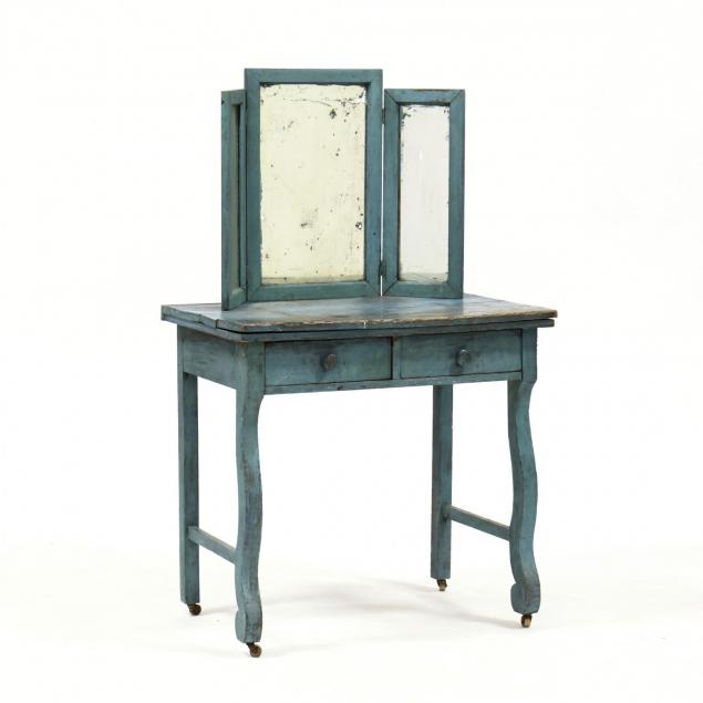classical-style-distressed-painted-vanity