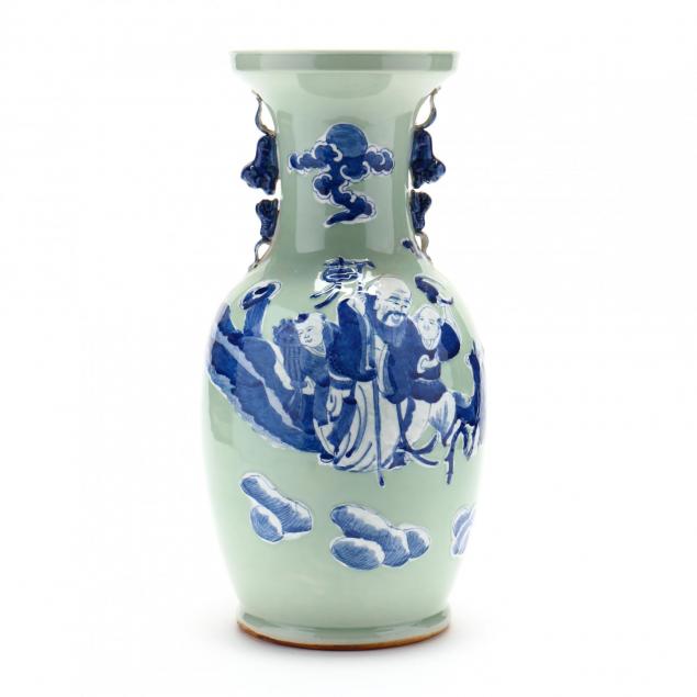 chinese-blue-and-white-porcelain-vase