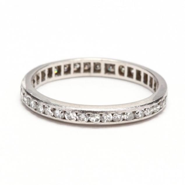 platinum-diamond-eternity-band