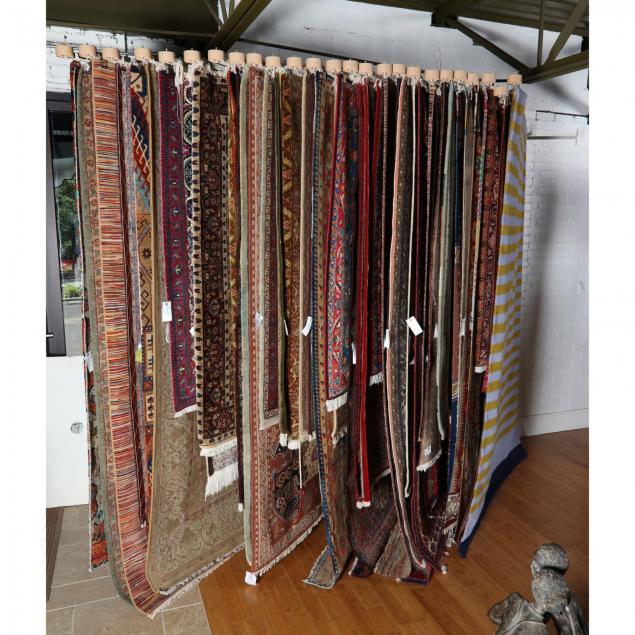 twenty-five-arm-wall-rug-display