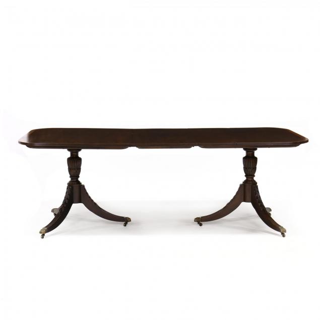 georgian-style-banded-double-pedestal-dining-table