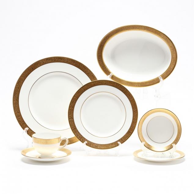 wedgwood-ascot-53-piece-dinner-service