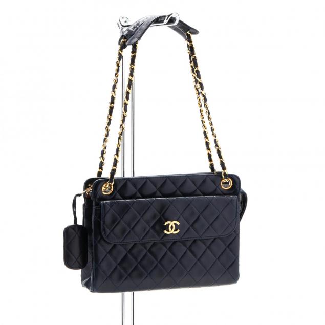 vintage-quilted-lambskin-shoulder-bag-chanel