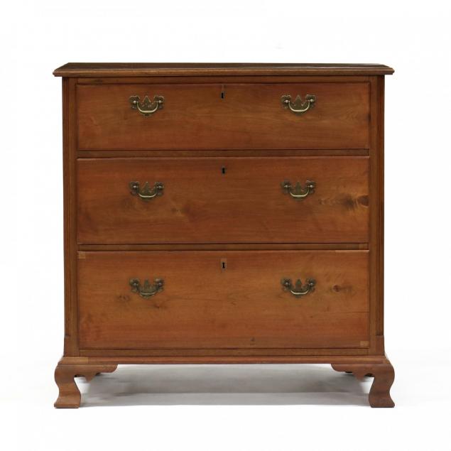 american-chippendale-mahogany-chest-of-drawers