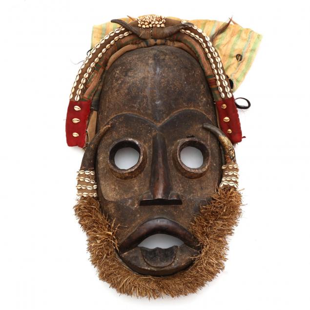monumental-african-dan-guere-mask