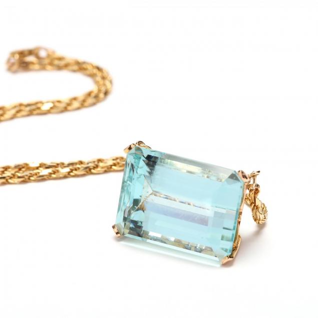 gold-aquamarine-pendant-necklace
