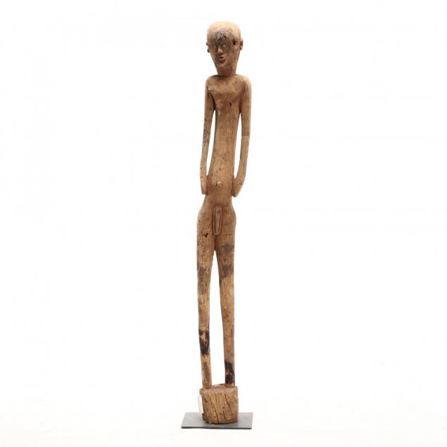 bongo-people-standing-commemorative-figure