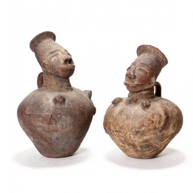 two-mangbetu-figurative-vessels