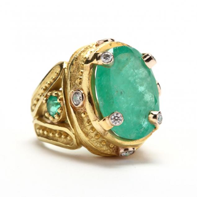 high-karat-gold-emerald-and-diamond-ring-julia-boss