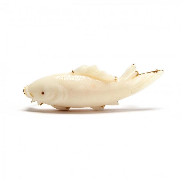 18kt-gold-carved-white-coral-fish-brooch