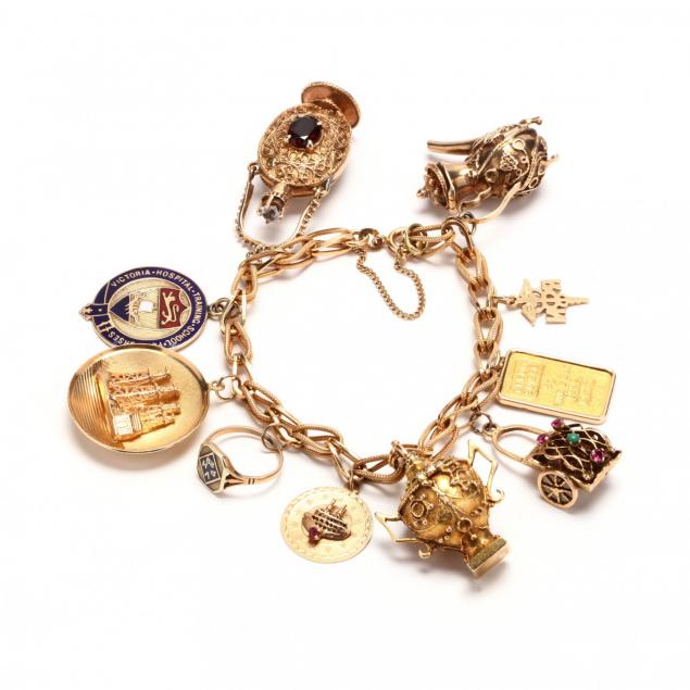 vintage-14kt-gold-charm-bracelet