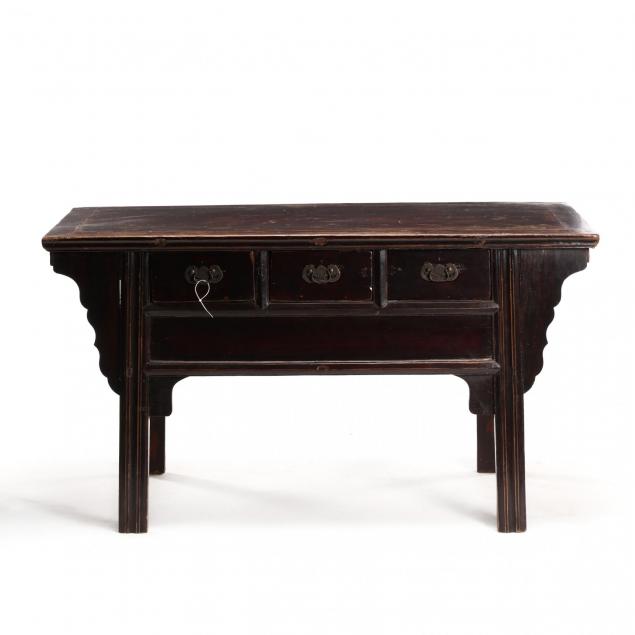 chinese-lacquered-altar-table