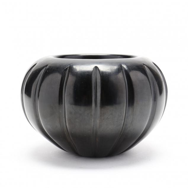 angela-baca-santa-clara-1927-2014-blackware-melon-pottery-jar