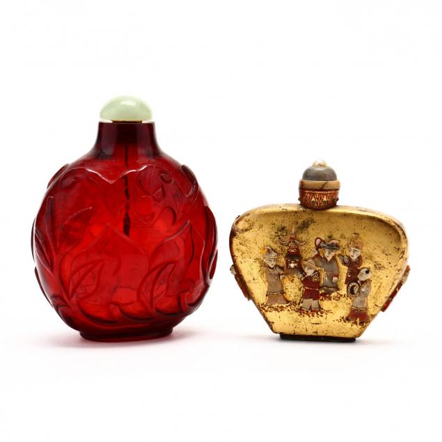 two-chinese-snuff-bottles