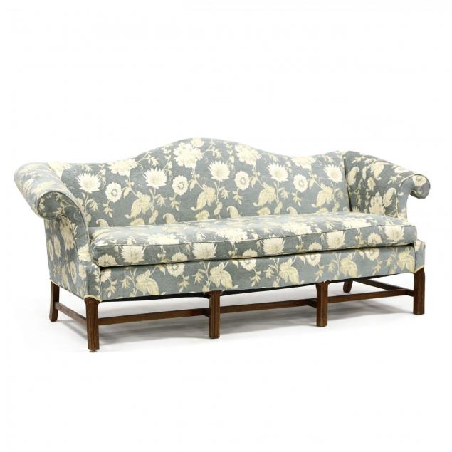 chippendale-style-sofa