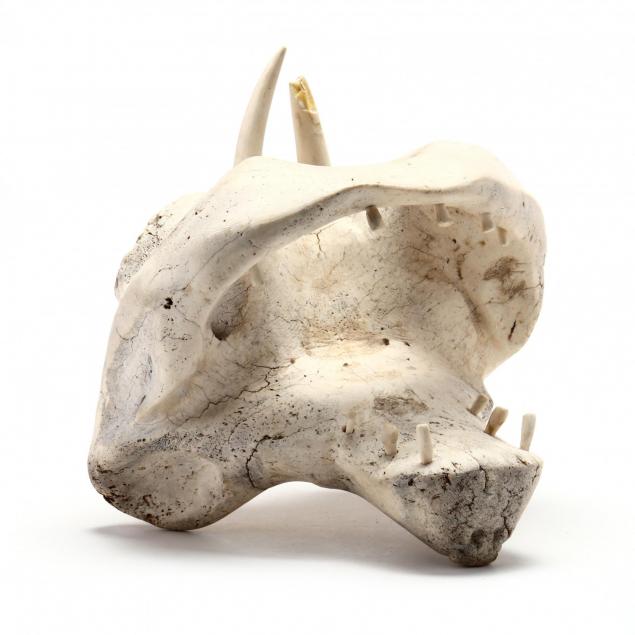 inuit-sculpture-of-a-roaring-bear-s-head