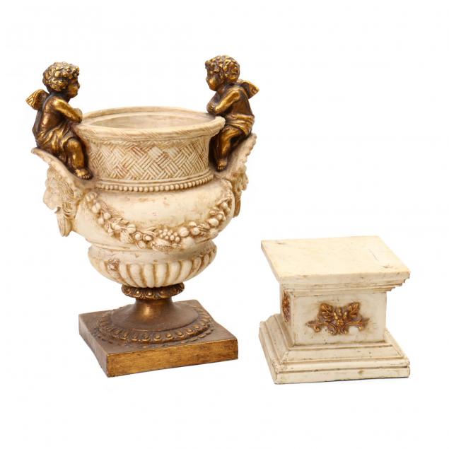 statuarius-classical-urn-on-stand