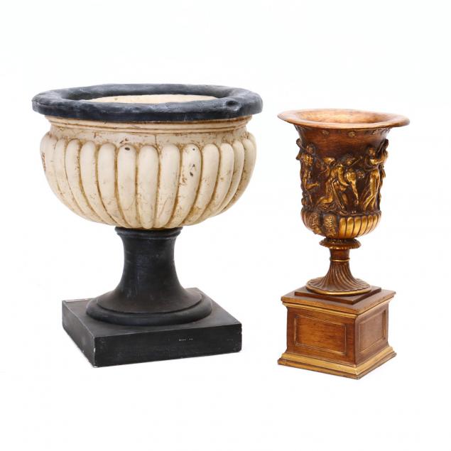 statuarius-two-urns