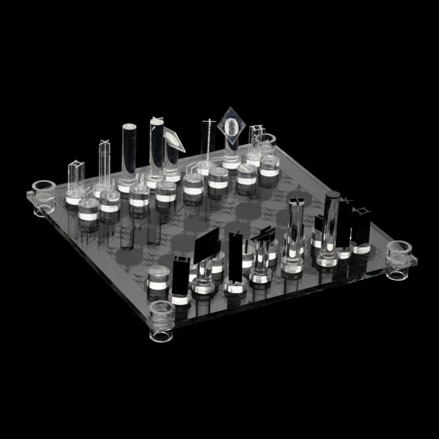 modernist-lucite-chess-set