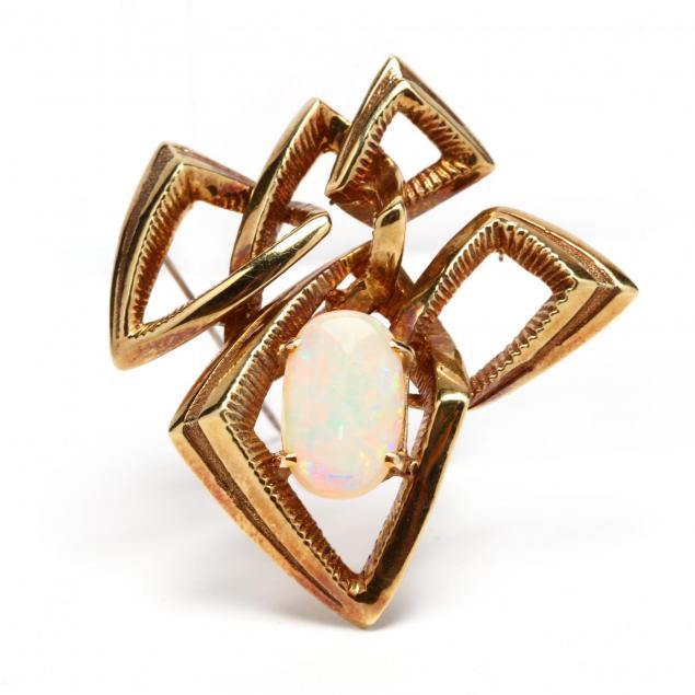 Lot 90 - A LOUIS VUITTON EMPREINTE RING, mounted in