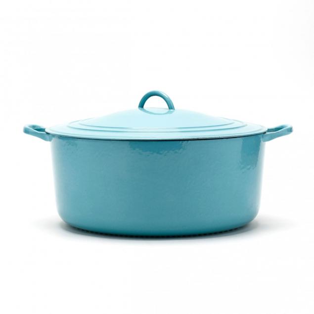 le-creuset-large-turquoise-enameled-lidded-pot