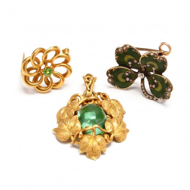 two-gold-brooches-and-a-gold-pendant
