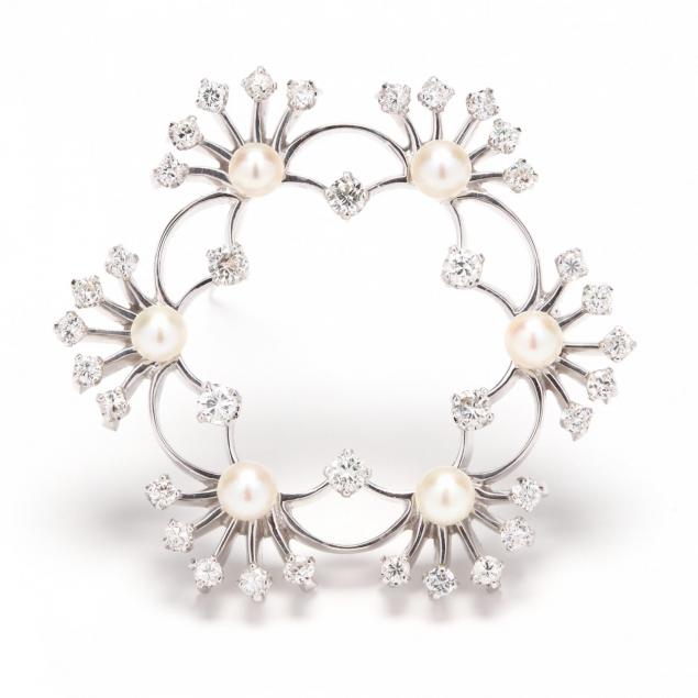 14kt-white-gold-diamond-and-pearl-wreath-brooch