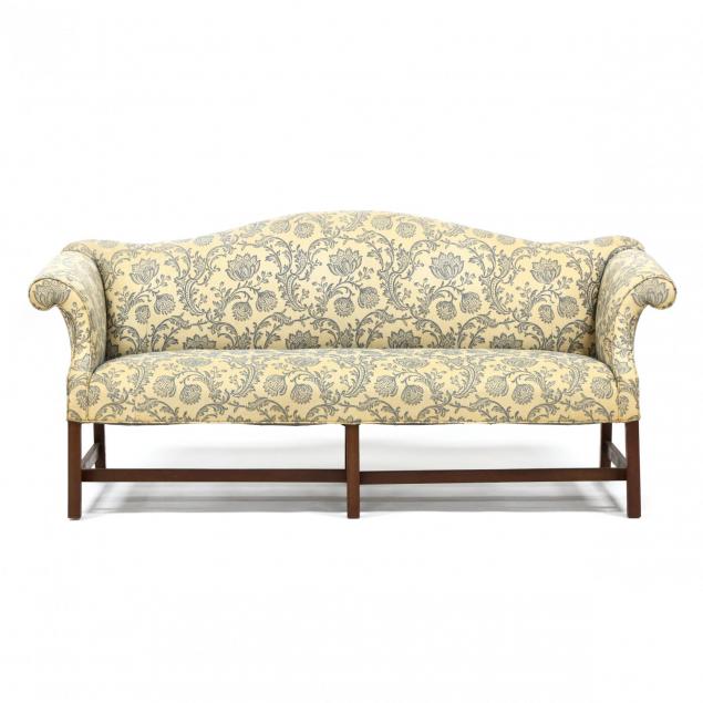 chippendale-style-sofa